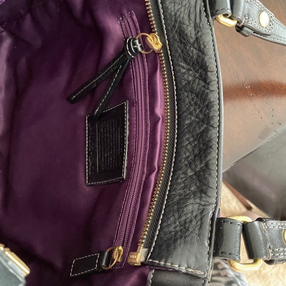 Beautiful Pebbled Leather Coach Purse - Picture 5 of 6